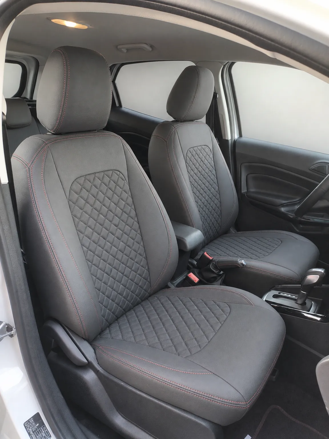 Ford EcoSport koltuk kılıfı, siyah-gri taytüyü kumaş, ön koltuklar (2017+)