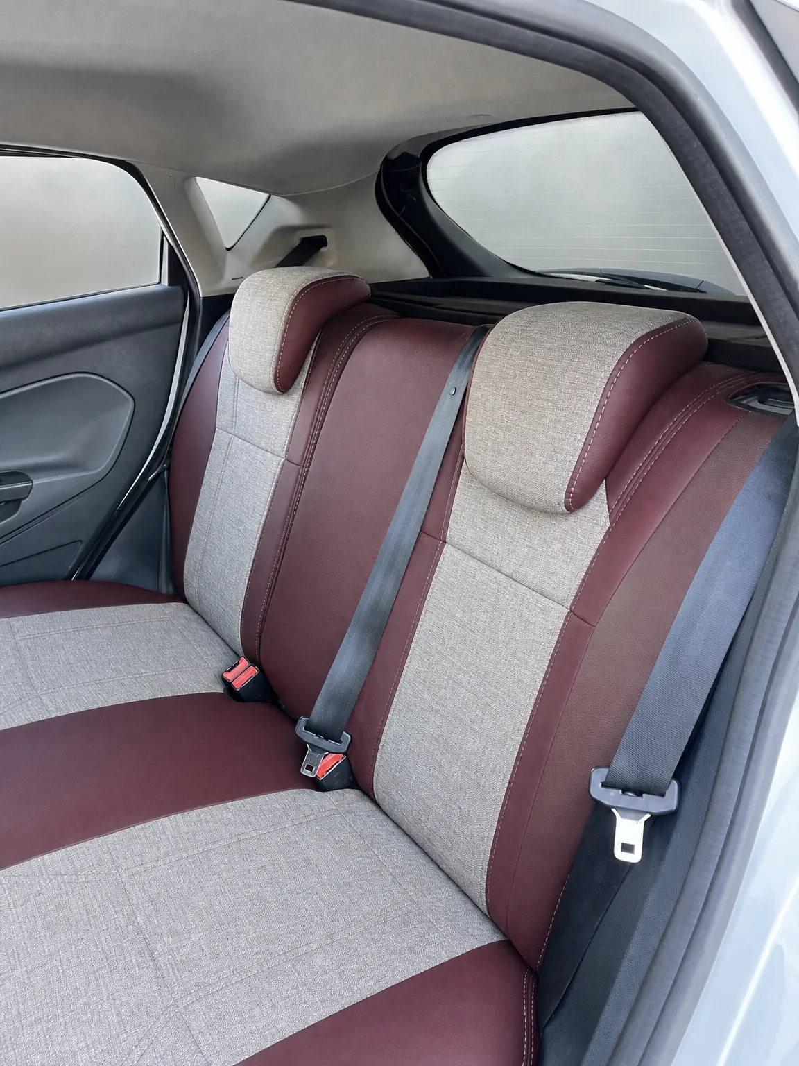 Ford Fiesta koltuk kılıfı, bordo-gri keten kumaş, arka koltuk