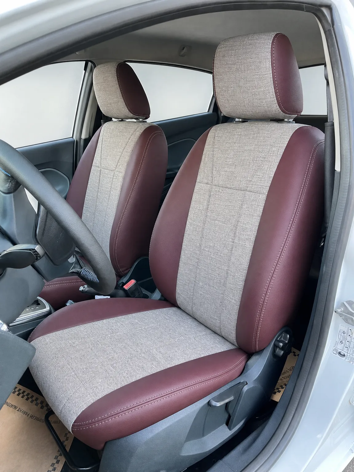 Ford Fiesta koltuk kılıfı, bordo-gri keten kumaş, ön koltuklar