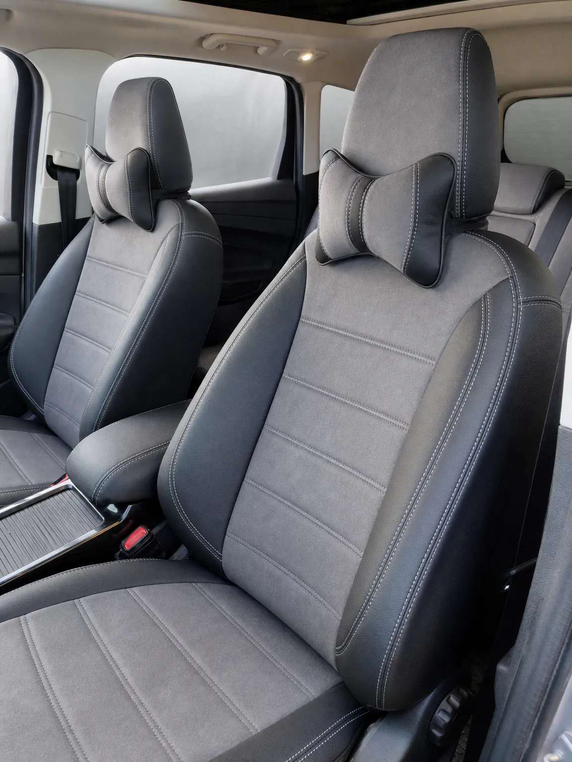Ford Kuga koltuk kılıfı, siyah-gri taytüyü kumaş, ön koltuklar (2016-2019)