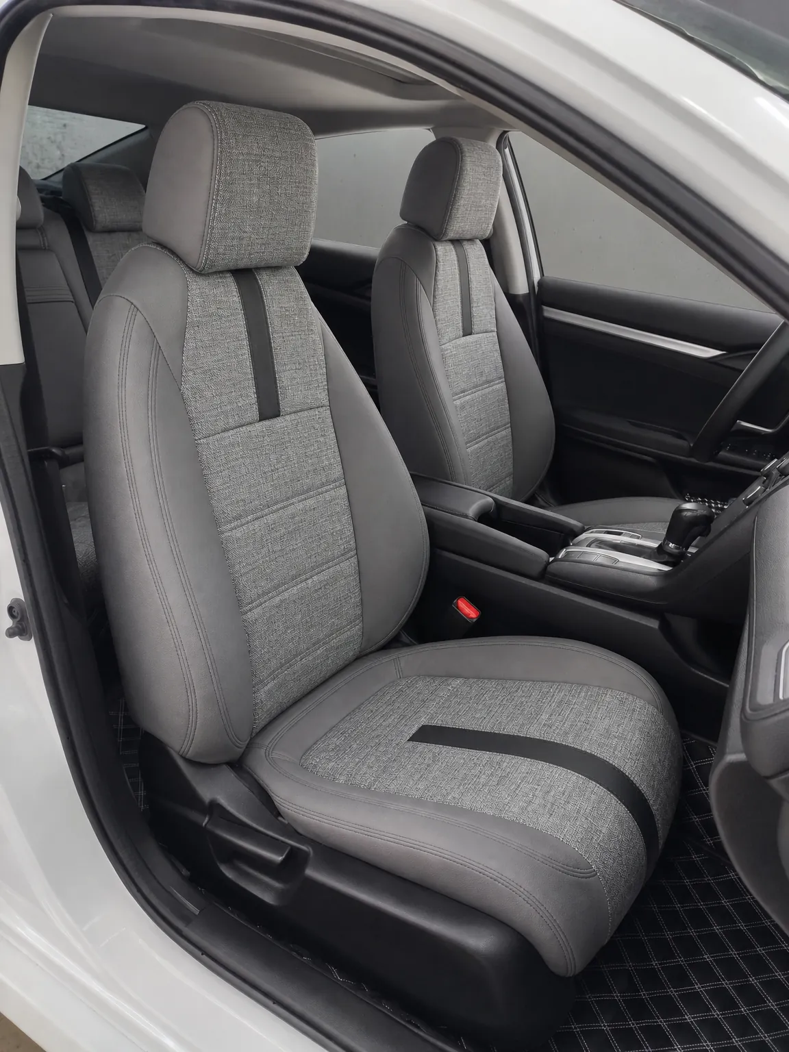 Honda Civic koltuk kılıfı, siyah-gri keten kumaş, ön koltuklar (Sedan 2016+)