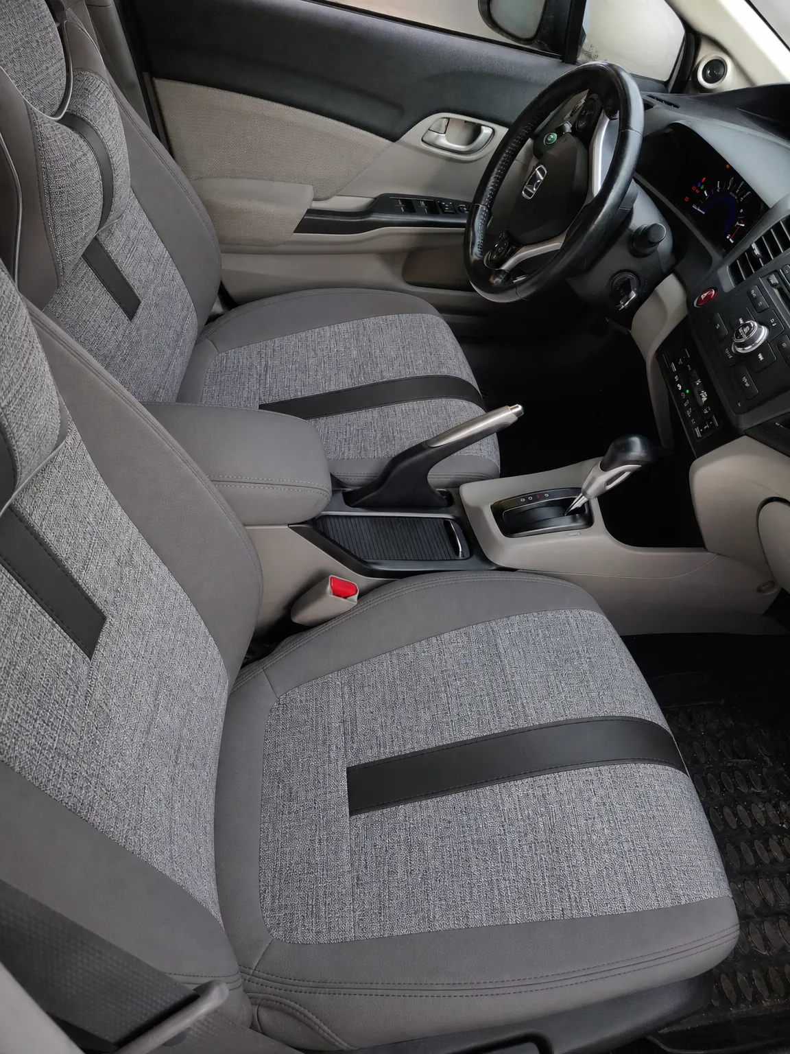 Honda Civic koltuk kılıfı, siyah-gri keten kumaş, ön koltuklar (2011-2015)