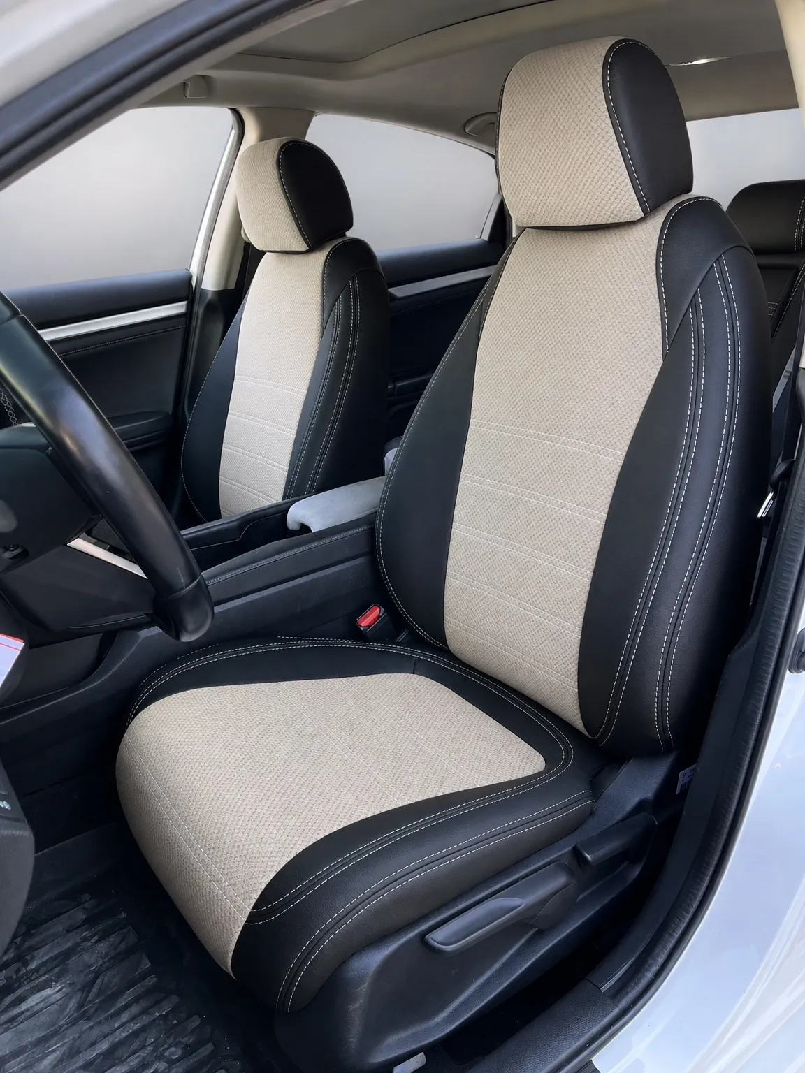Honda Civic koltuk kılıfı, siyah-krem kumaş, ön koltuklar (2016+)