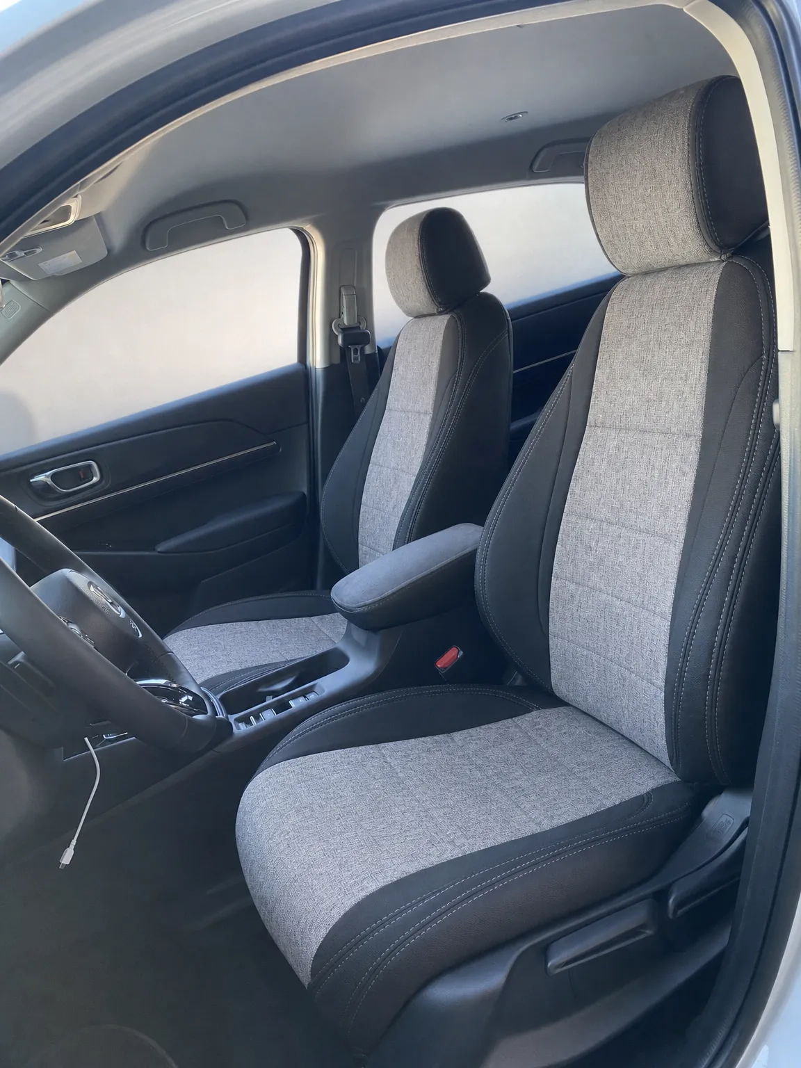 Honda HR-V koltuk kılıfı, siyah-gri keten kumaş, ön koltuklar (2022+)