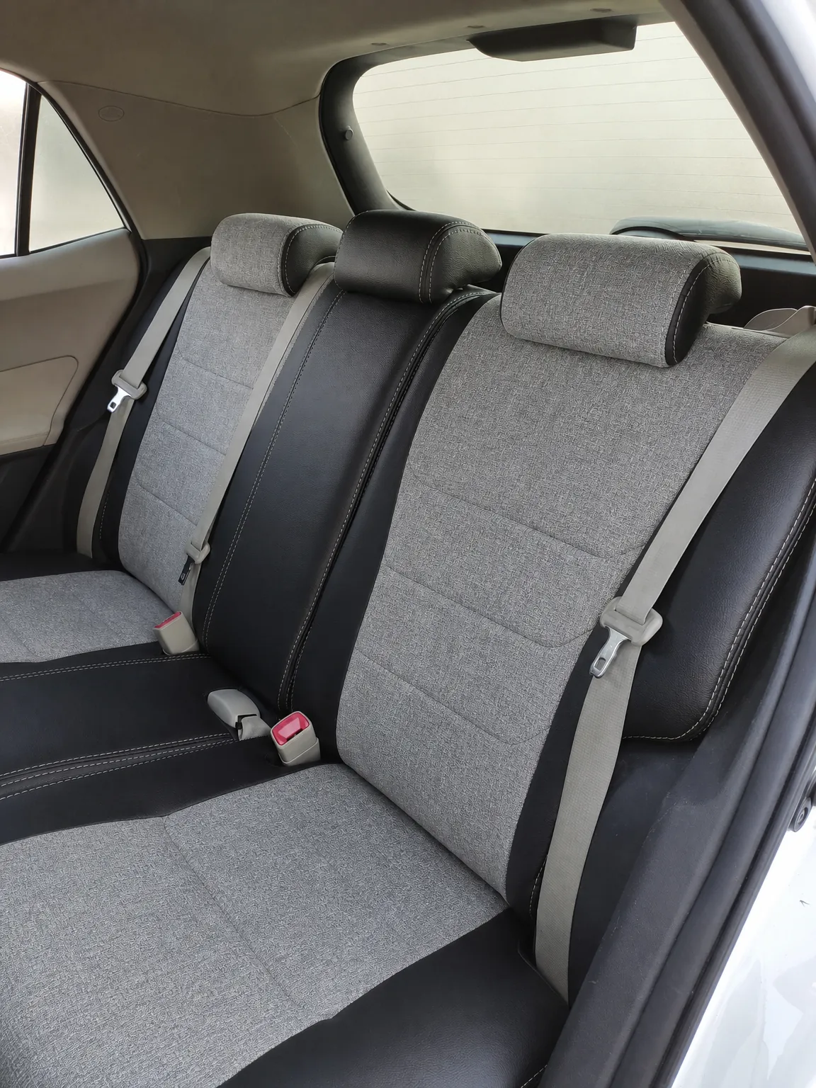 Toyota Auris koltuk kılıfı, siyah-gri keten kumaş, arka koltuk (2007-2012)