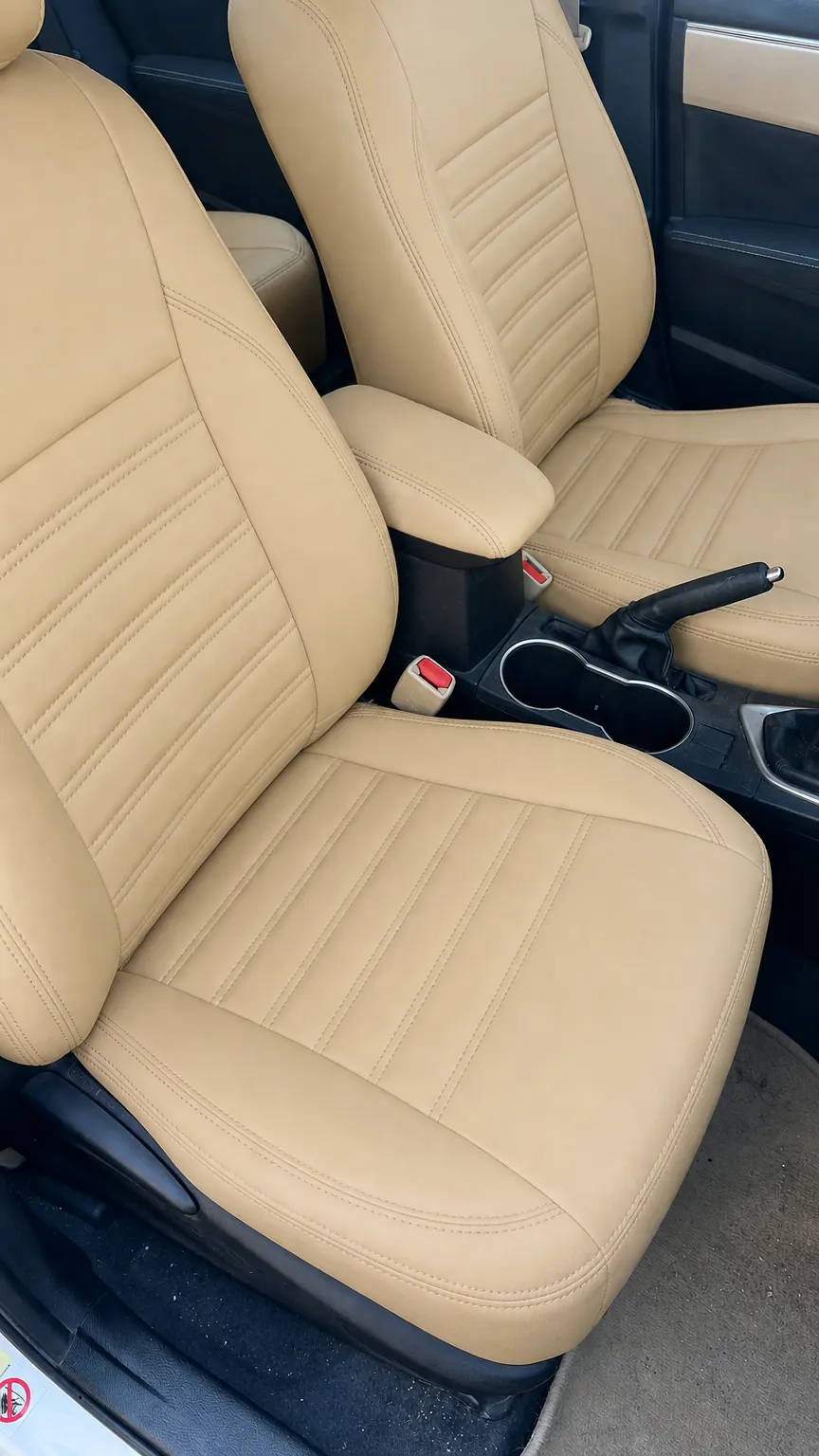 Toyota Corolla koltuk kılıfı, bej-bej Maldive deri kumaş, ön koltuklar