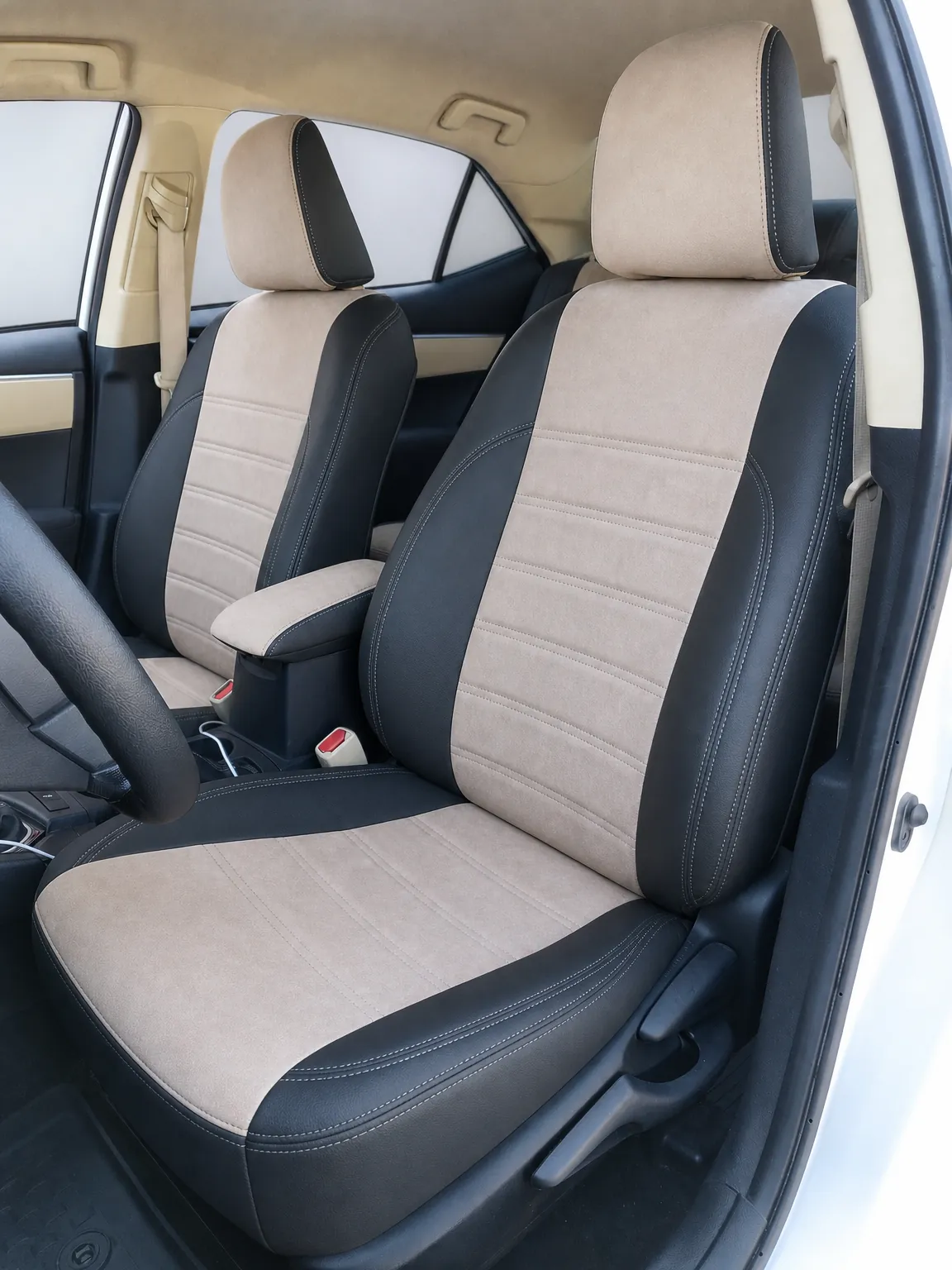 Toyota Corolla koltuk kılıfı, siyah-bej taytüyü kumaş, ön koltuklar (2013-2018)