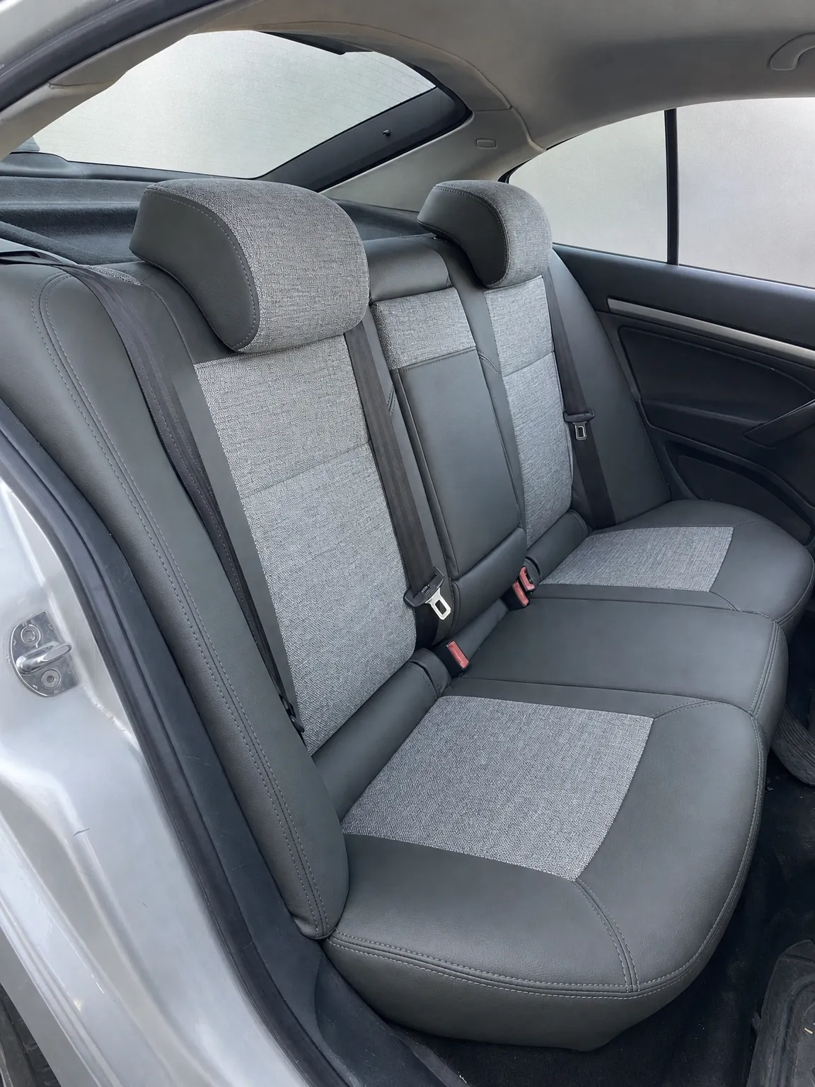 Volkswagen Bora koltuk kılıfı, siyah-gri keten kumaş, arka koltuk