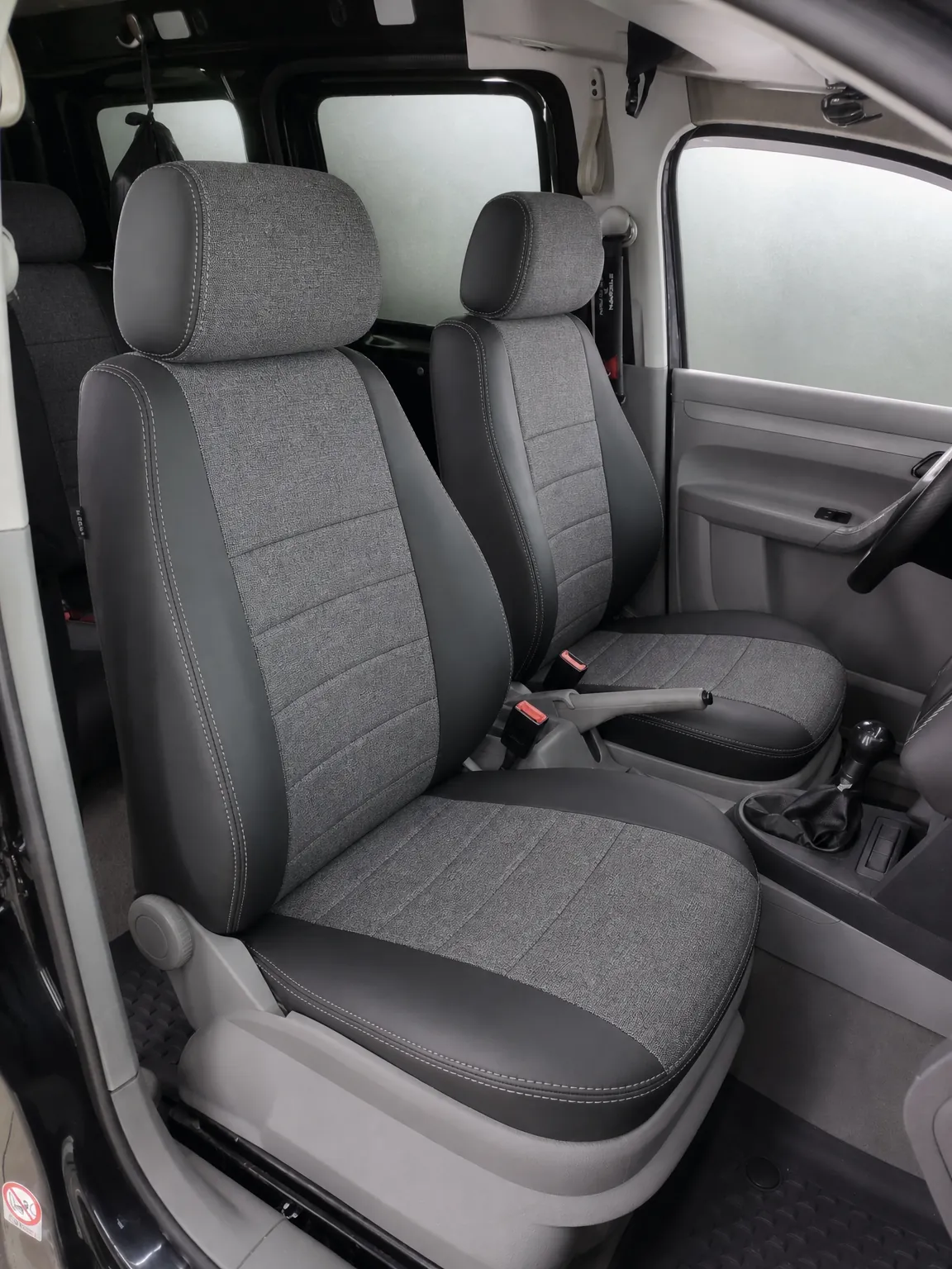 Volkswagen Caddy koltuk kılıfı, gri-açık gri keten kumaş, ön koltuklar (2005-2010)