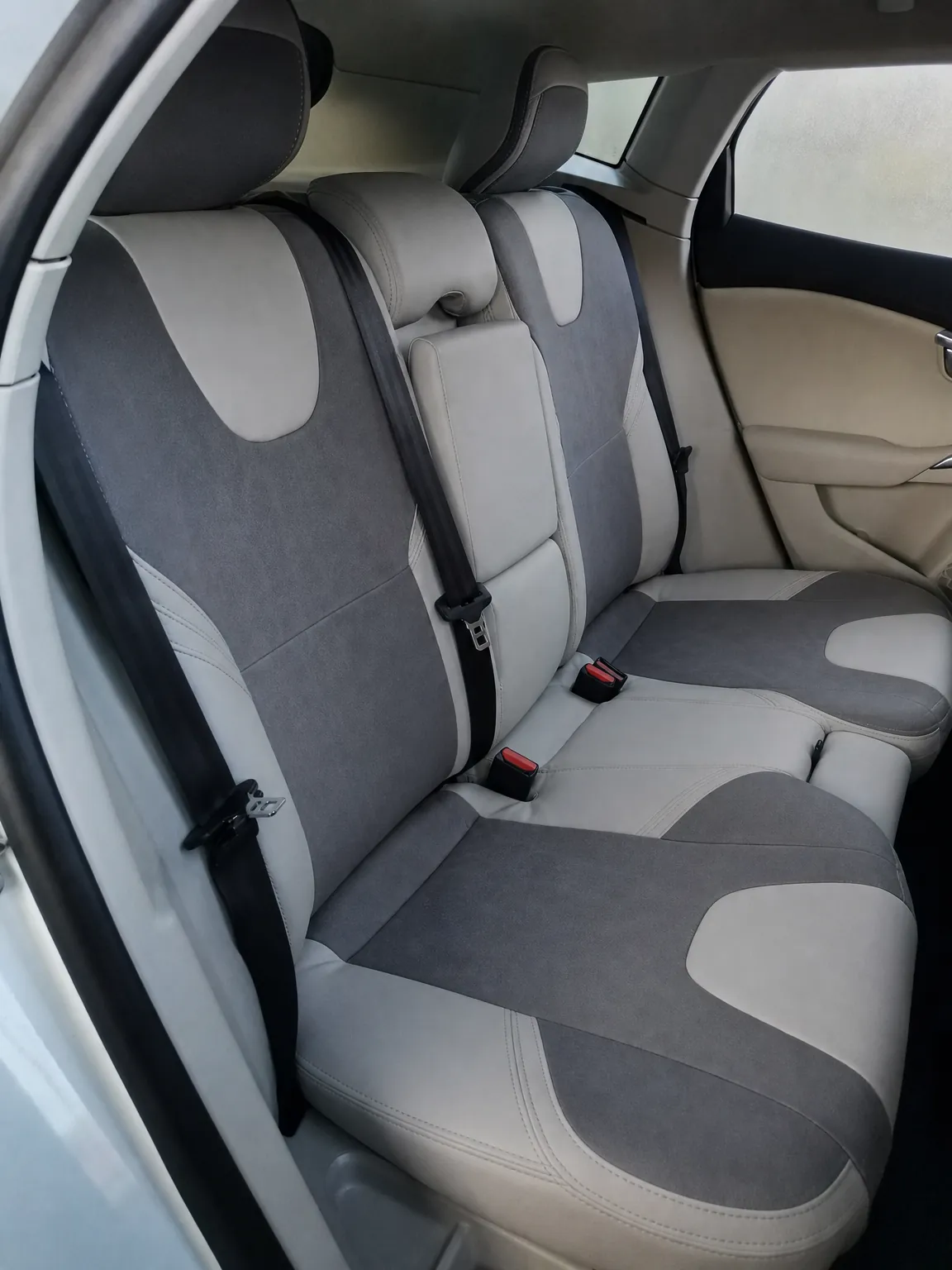 Volvo V40 koltuk kılıfı, siyah-gri taytüyü kumaş, arka koltuk